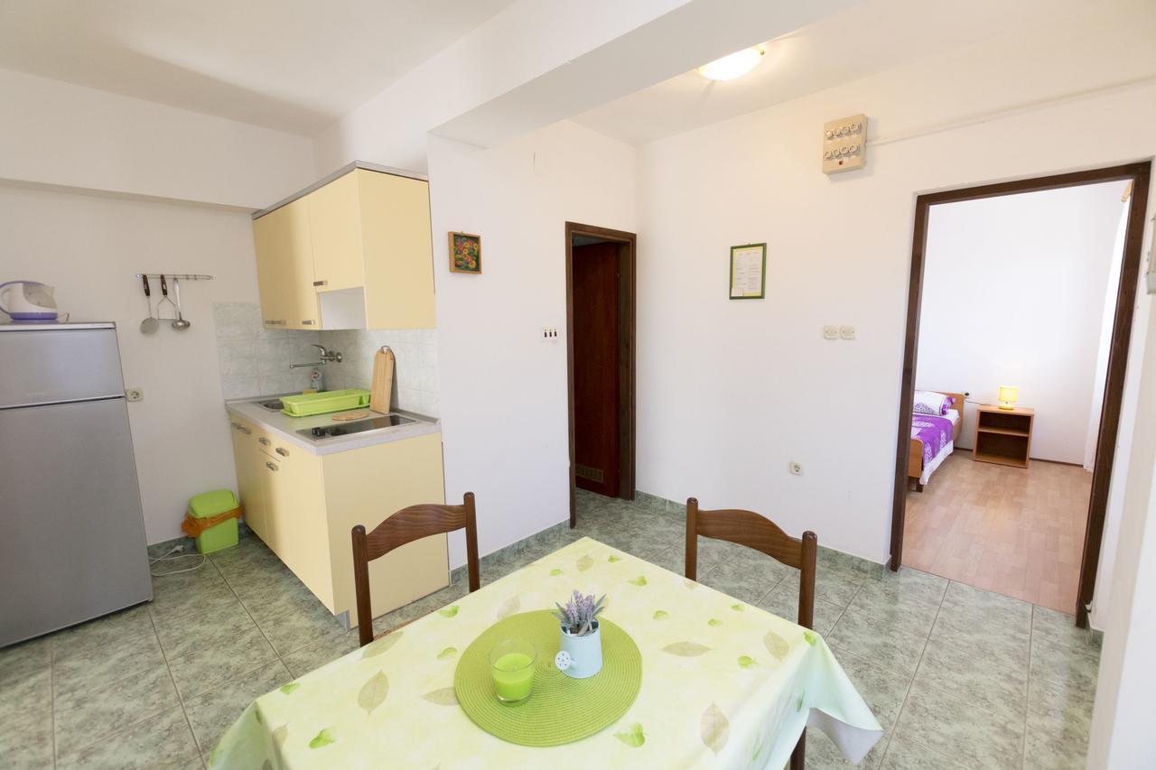 Apartments Ksenija พรีมอชเตน ภายนอก รูปภาพ